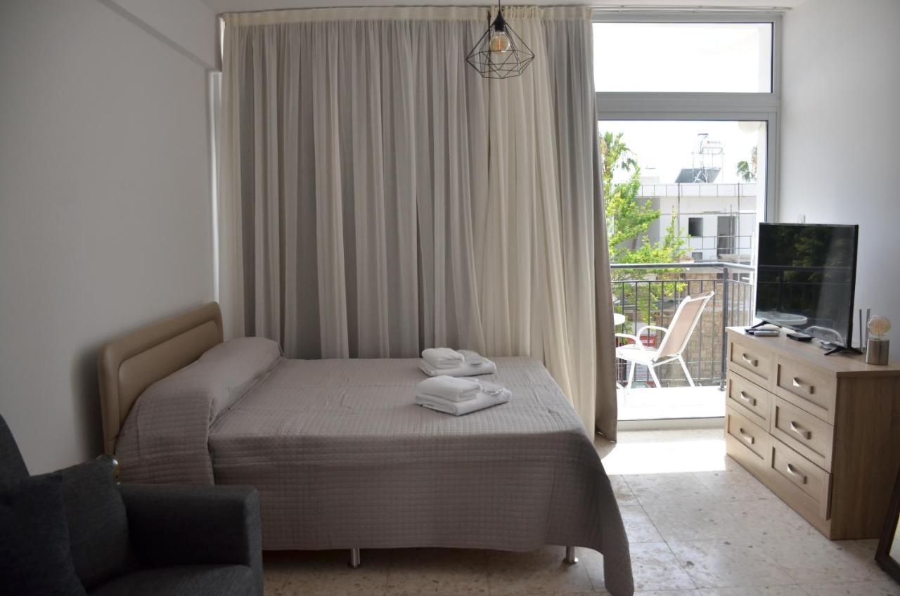Almyria Apartments - By Imh Travel & Tours Paphos Exterior photo